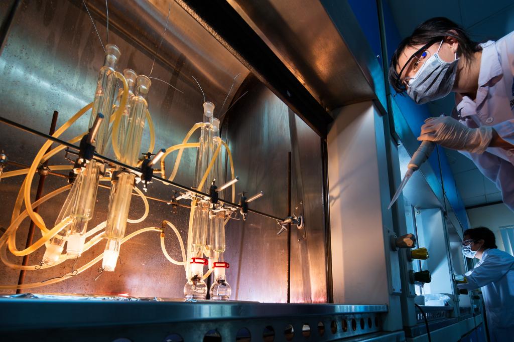 Sachverständige Chemie