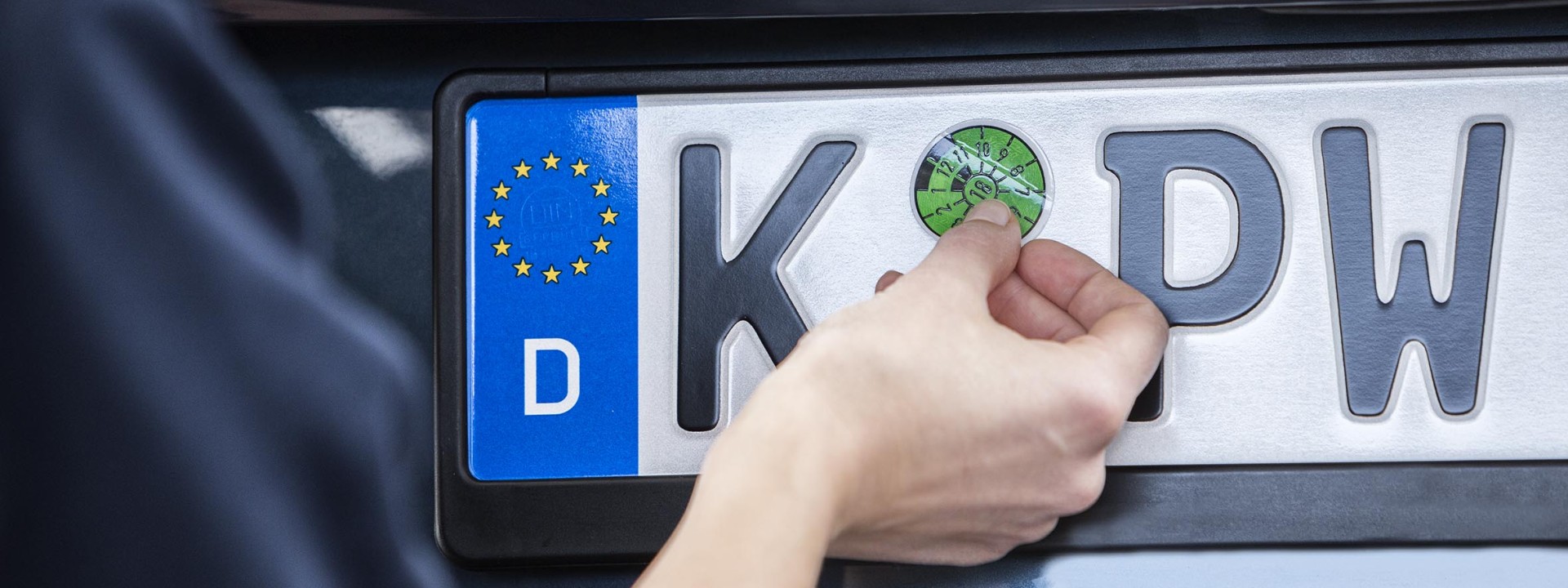 Alle Fakten und häufige Fragen rund um die HU-Prüfplakette