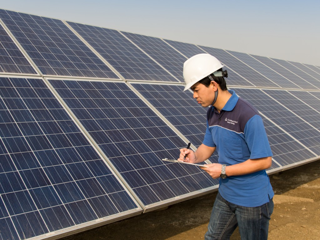 Yokohama/Osaka, Japan