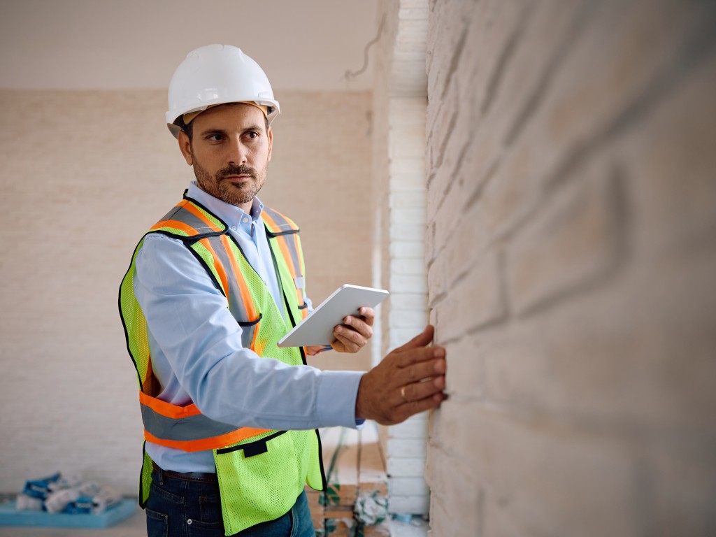 Gebäudeschadstoffe | TÜV Rheinland